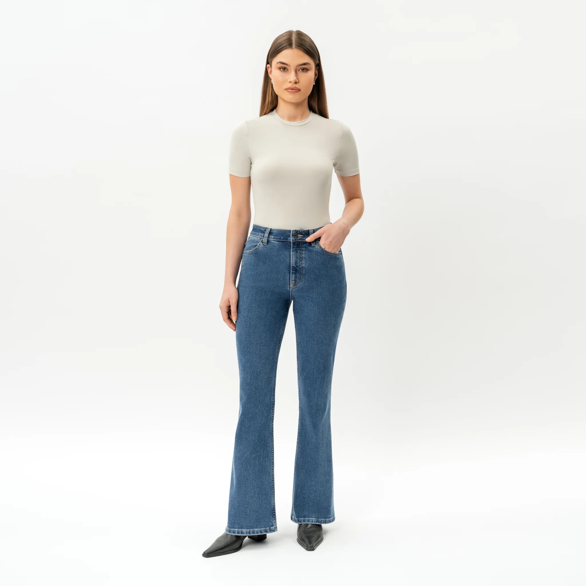 Bootcut ComfortDenim⢠Jeans - Image 8