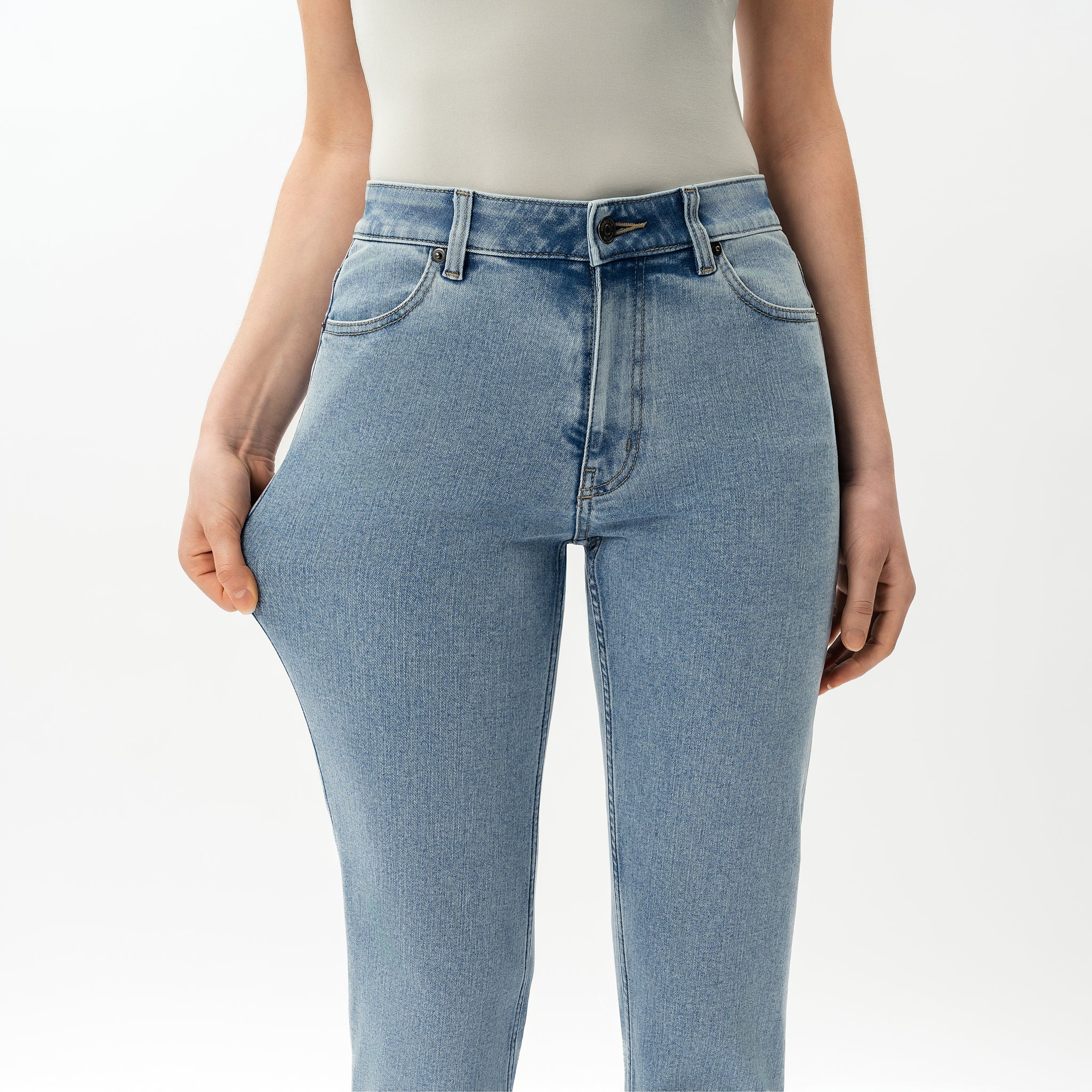 Slim ComfortDenim™ Jeans - Image 8