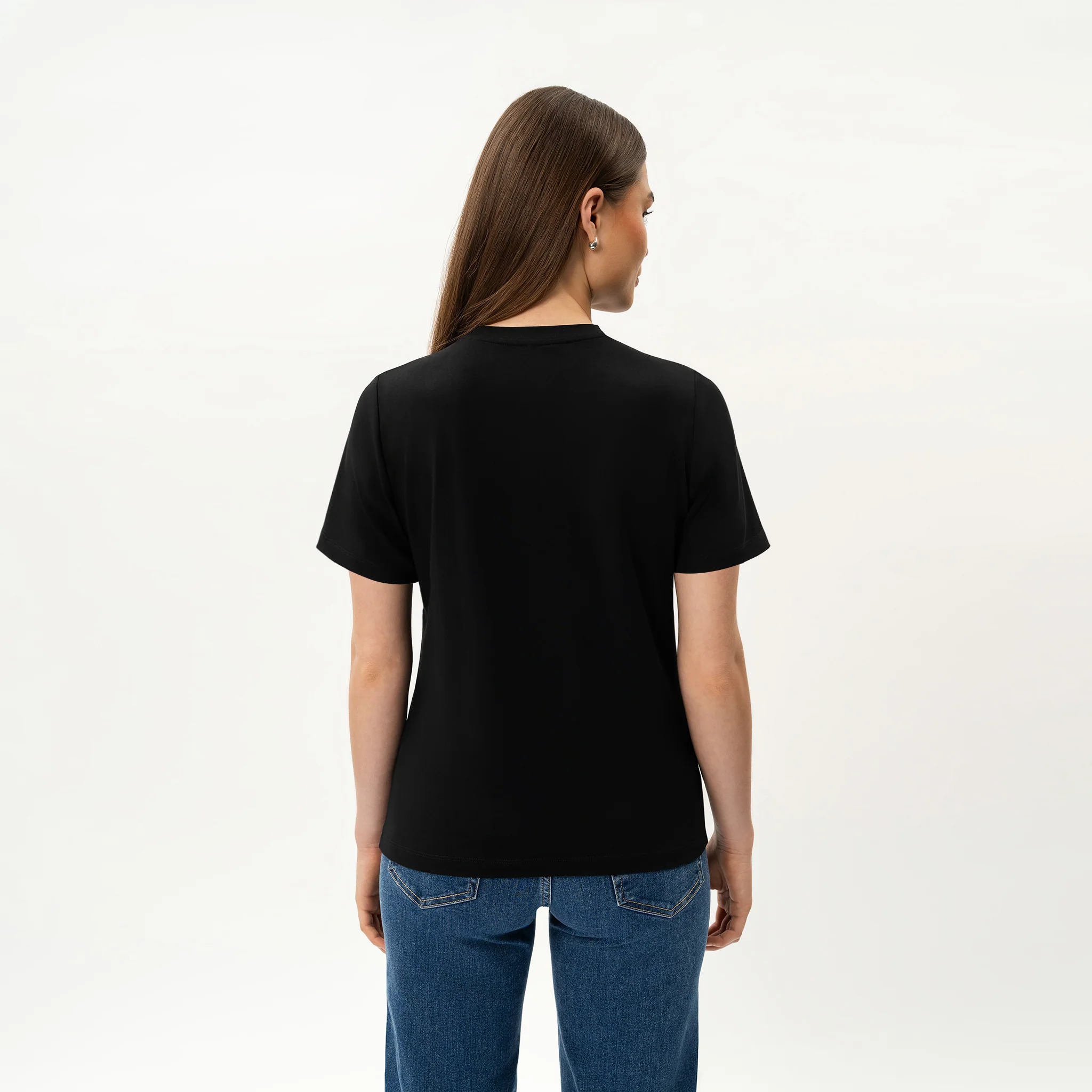 Fitted V-neck Pima T-shirt - Image 3