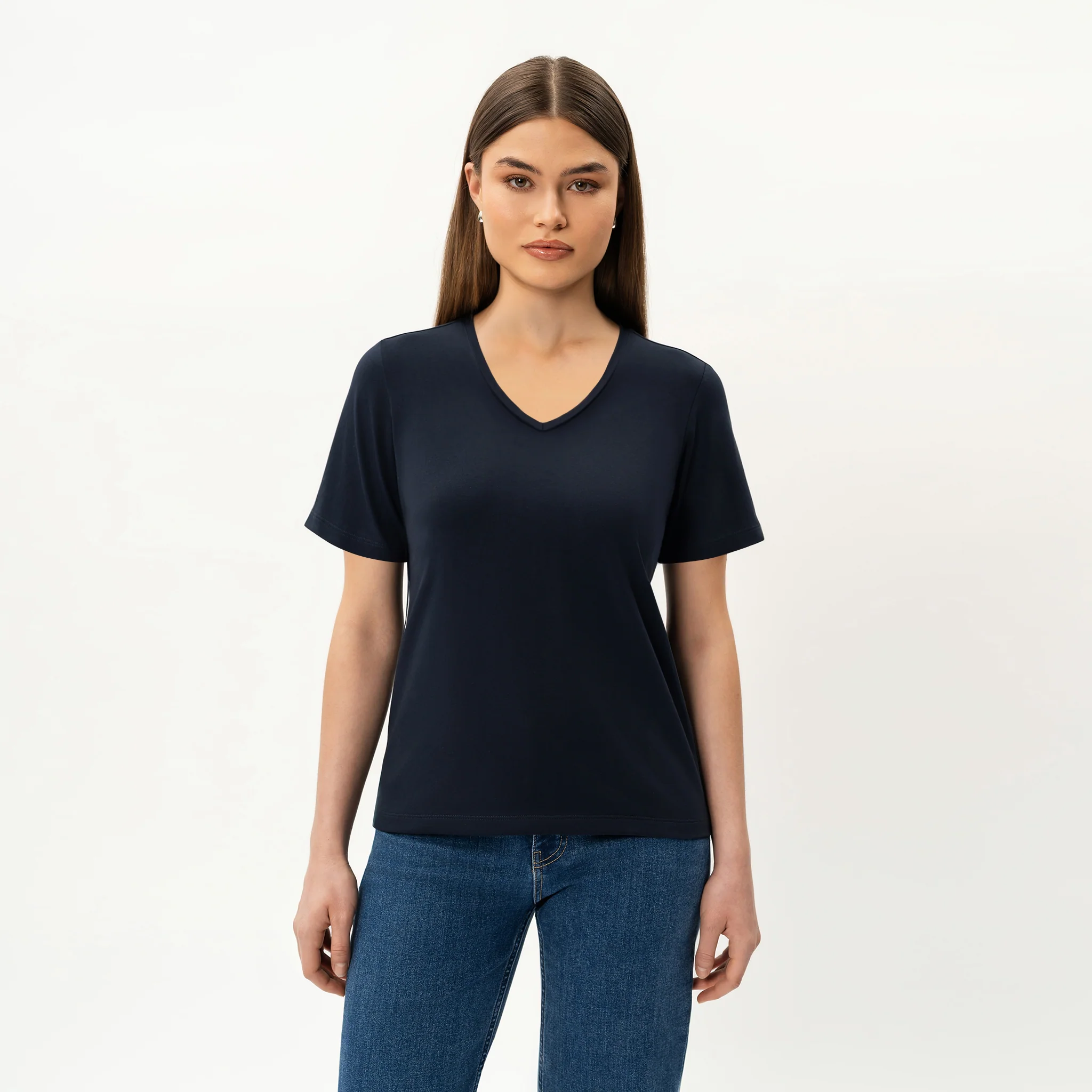 Fitted V-neck Pima T-shirt