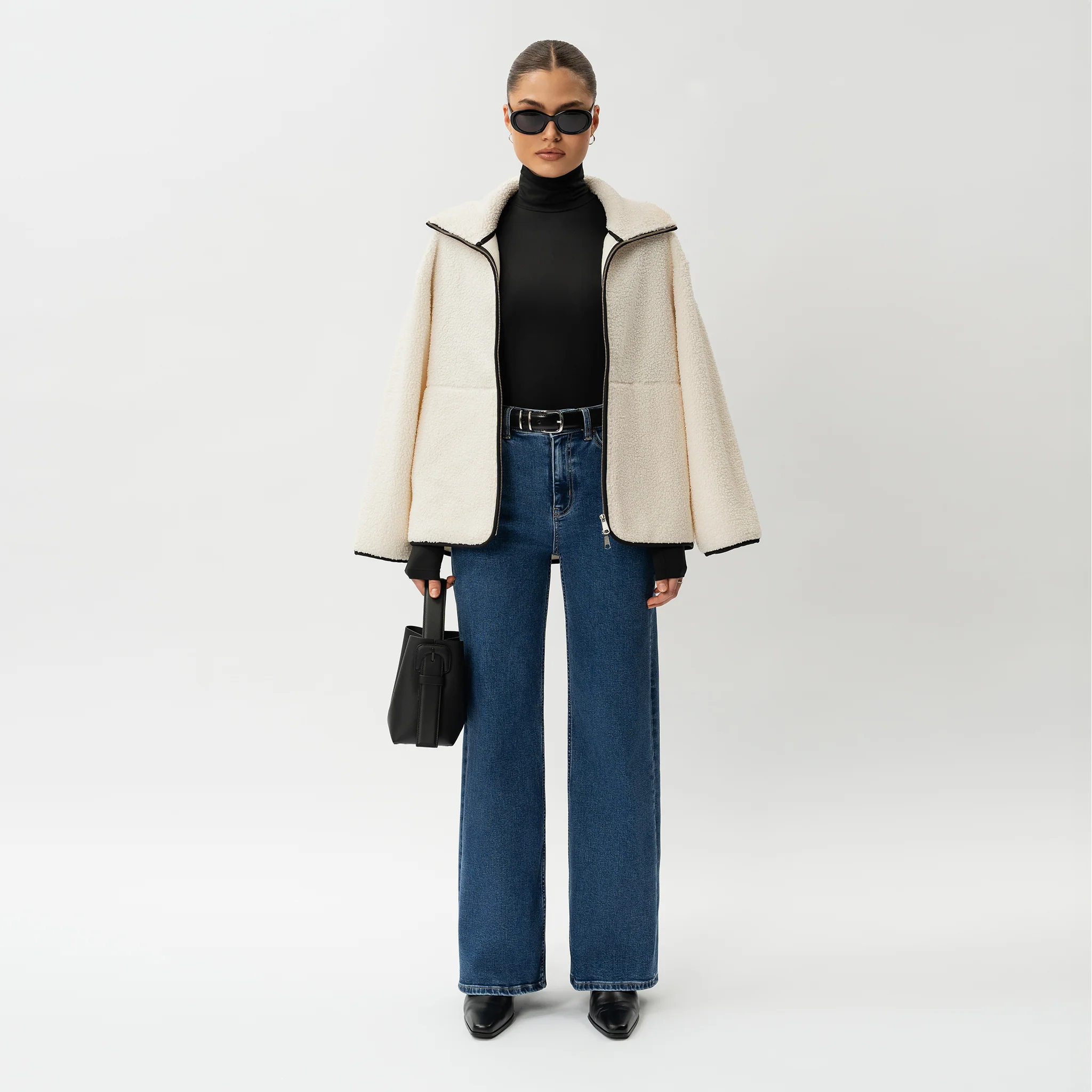Relaxed ComfortDenim™ Jeans - Image 3
